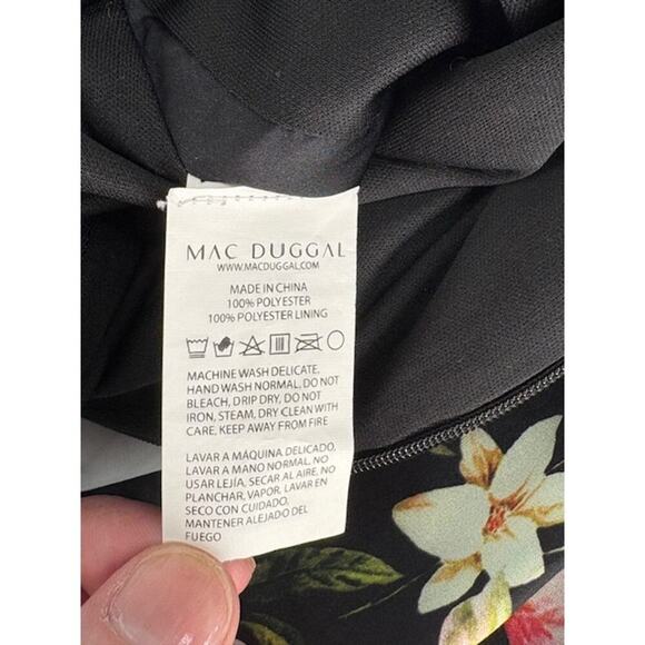 FLAWED GEM – Mac Duggal Long Sleeve Boat Neck Floral Maxi Gown in Black – Size 2 - Picture 10 of 11